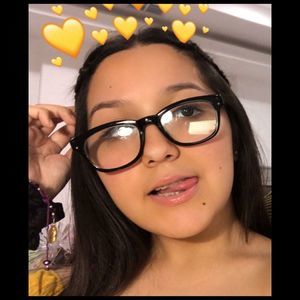 Meet your Posher, Adriana